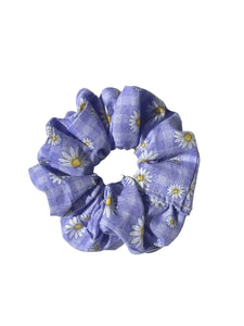 'Check Out The Daisies' Scrunchie
